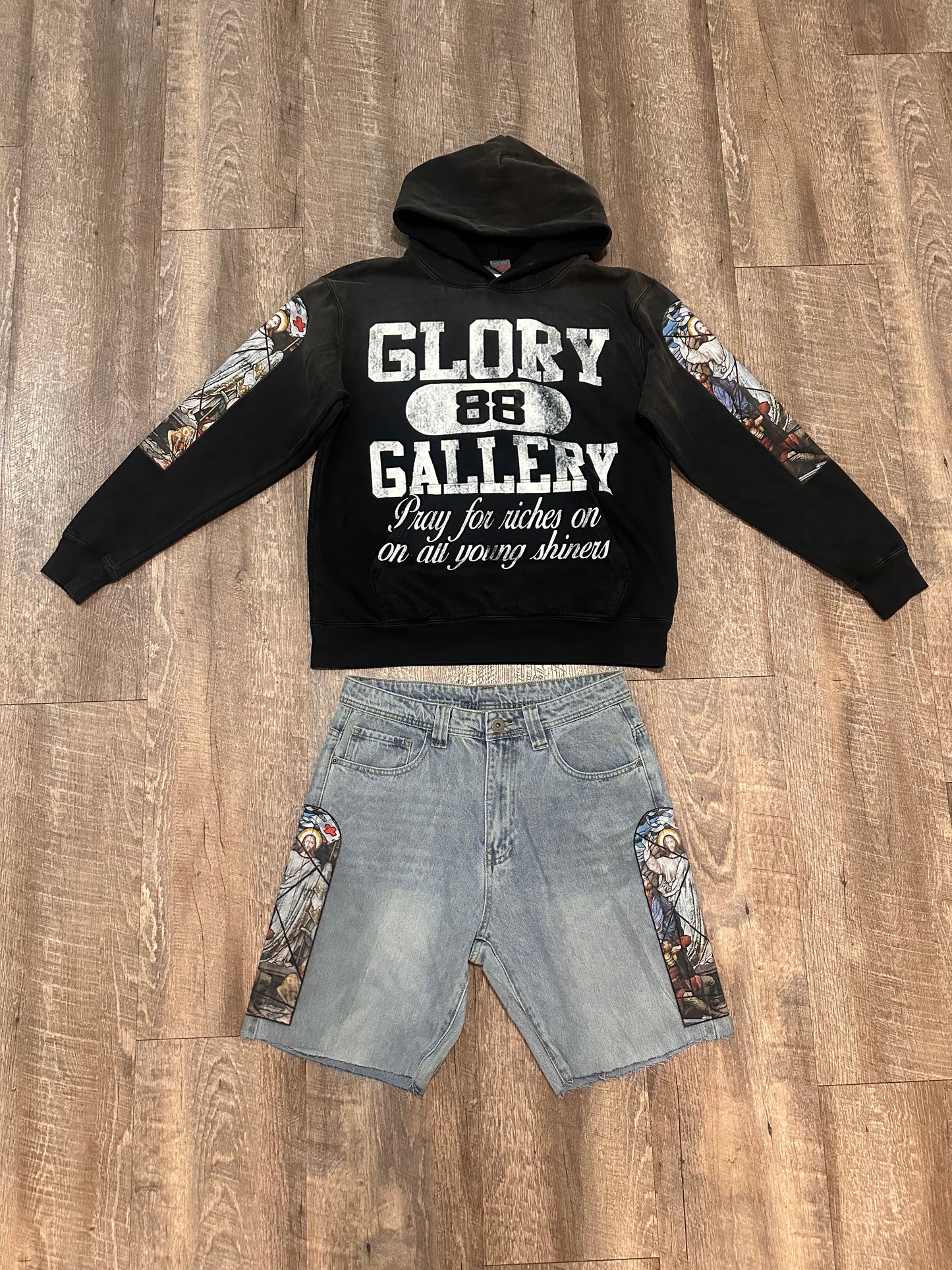 “Pray For Riches” Set